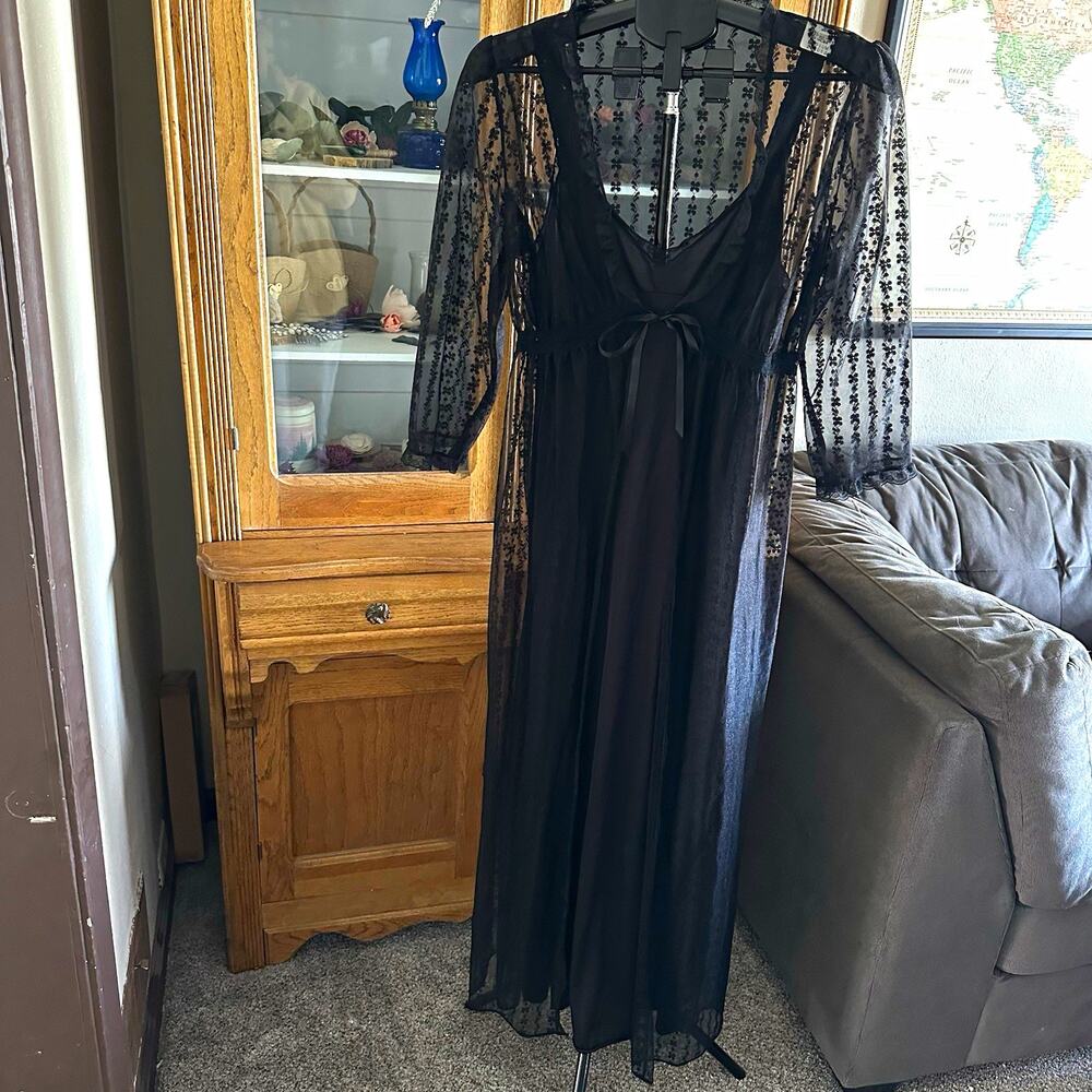 Vintage 70s 80s Black Peignoir Set Medium Sheer Floral Lace Robe Long Nightgown